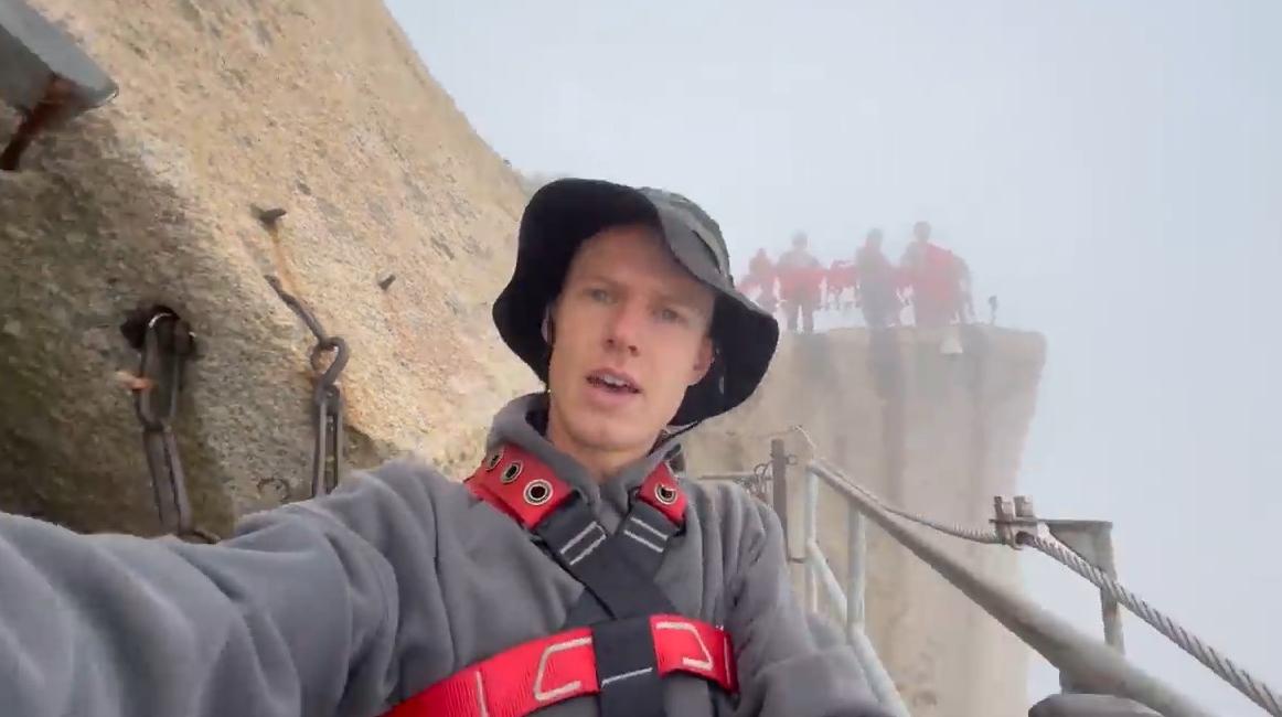 World's DEADLIEST Hike - CHINA'S Huashan Plank Walk