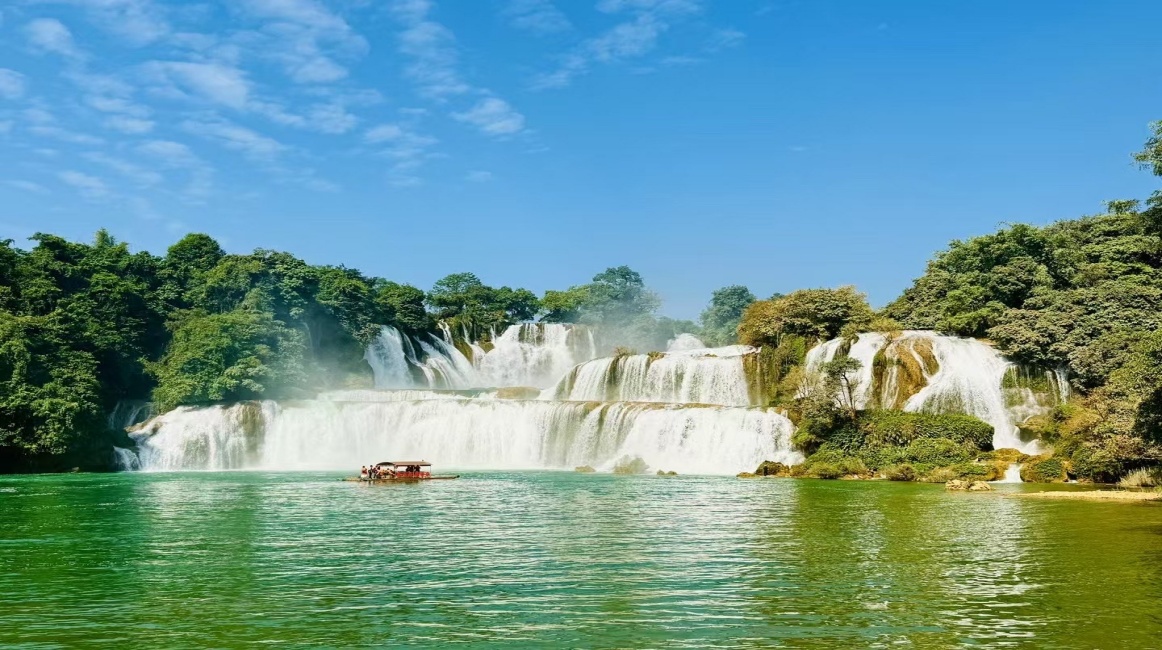 Border Gallery: The Landscapes and Hidden Gems of Chongzuo