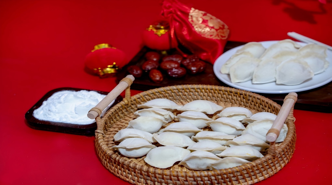 Dumplings on Winter Solstice: A Millennium of Heritage in Warm Hearth Smoke