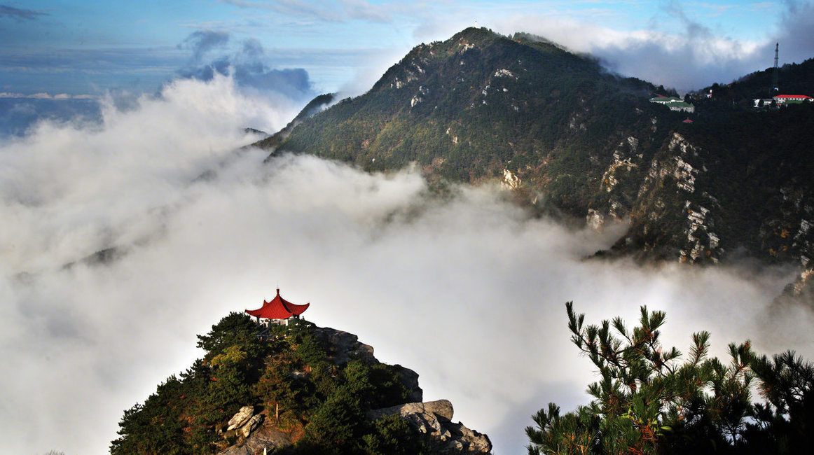 The Enchanting Mount Lushan: A Natural and Cultural Marvel