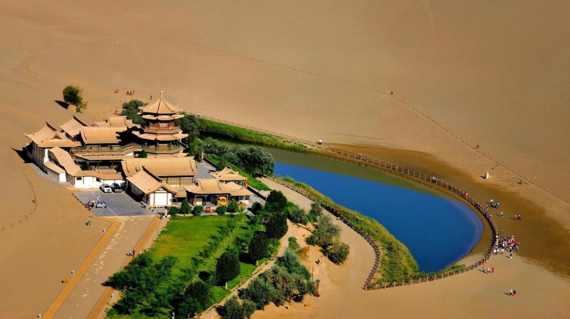 Crescent Lake: A tear in the desert