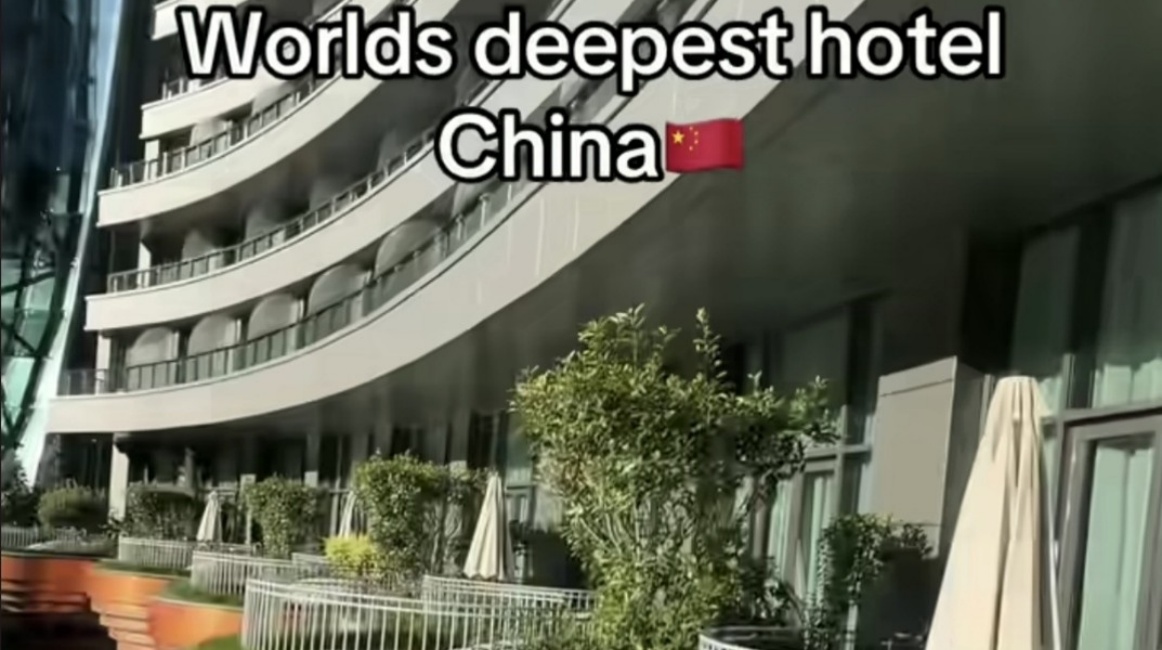 Worlds deepest hotel china