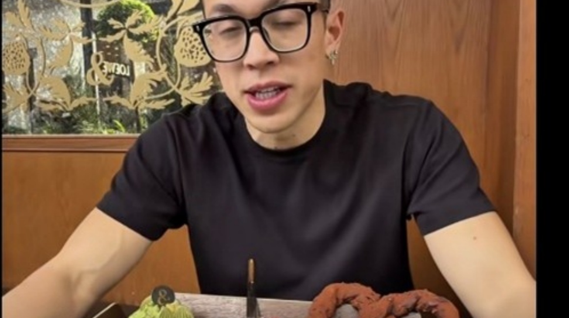 American Found Most Viral Bakery in China