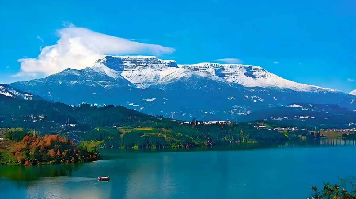 The Scenic Beauty of Meishan：A Pearl of Natural and Cultural Splendor