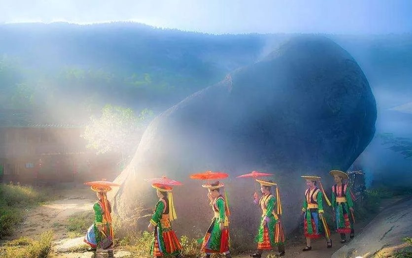 Hunan’s Paper-Based Folk Traditions and Culinary Art