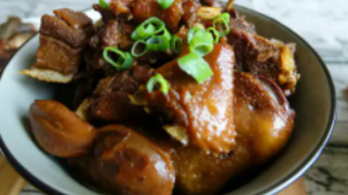 Authentic Hometown Flavor in Daily Life — Iron Pot Braised Goose from Heilongjiang, China